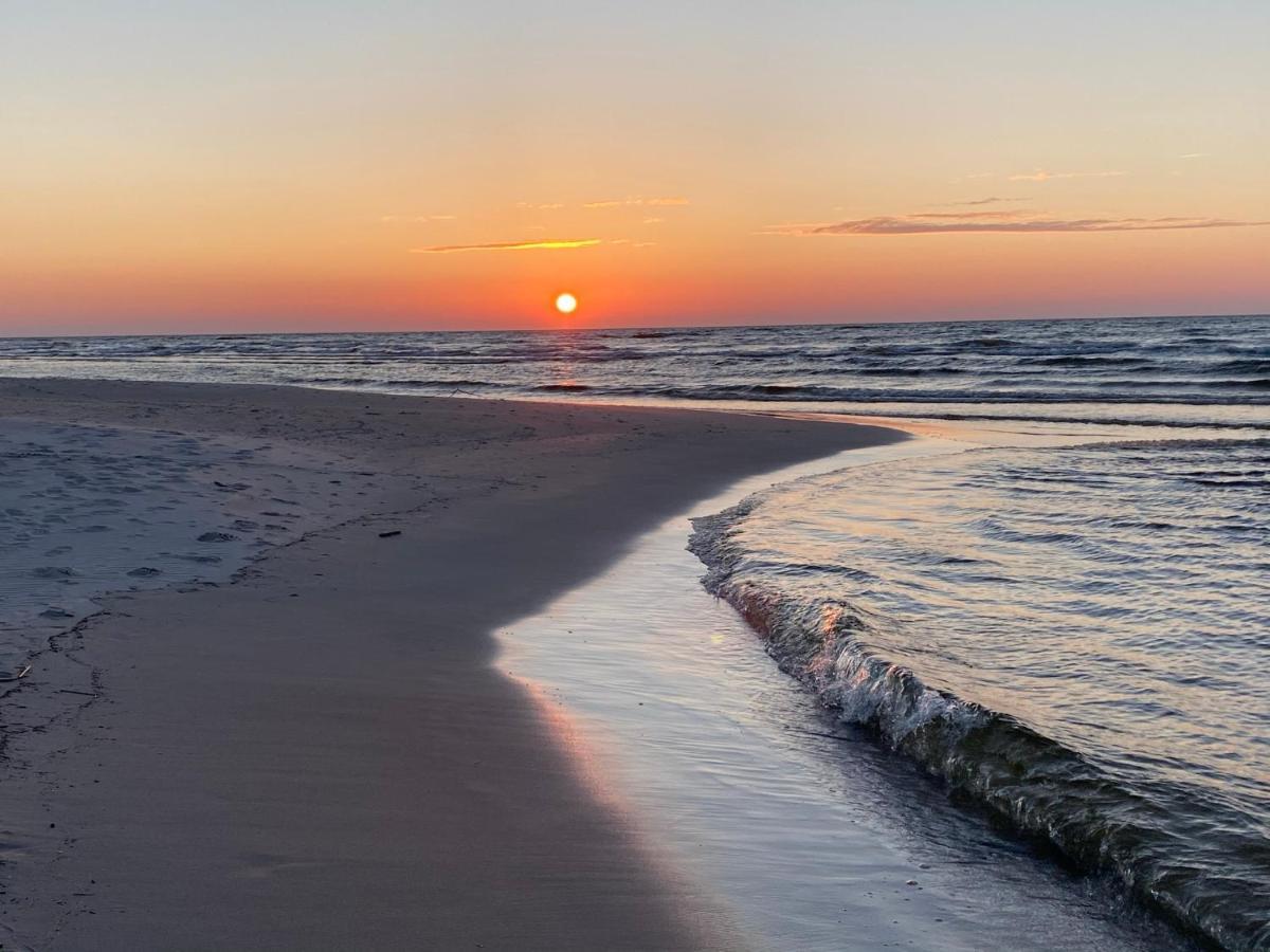 Willa Mare Dębki Buitenkant foto