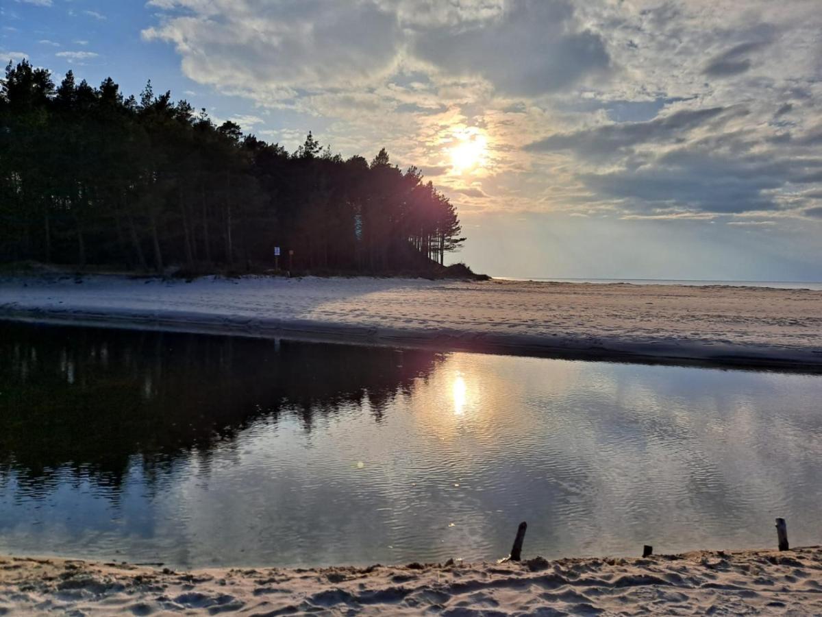 Willa Mare Dębki Buitenkant foto